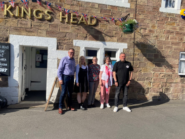 Pauline Latham OBE MP visits Old Kings Head Belper